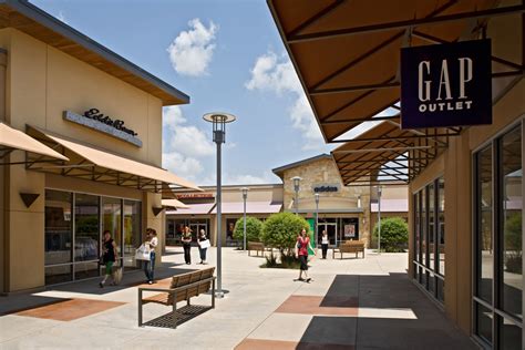 Michael Kors Outlet at Round Rock Premium Outlets® .